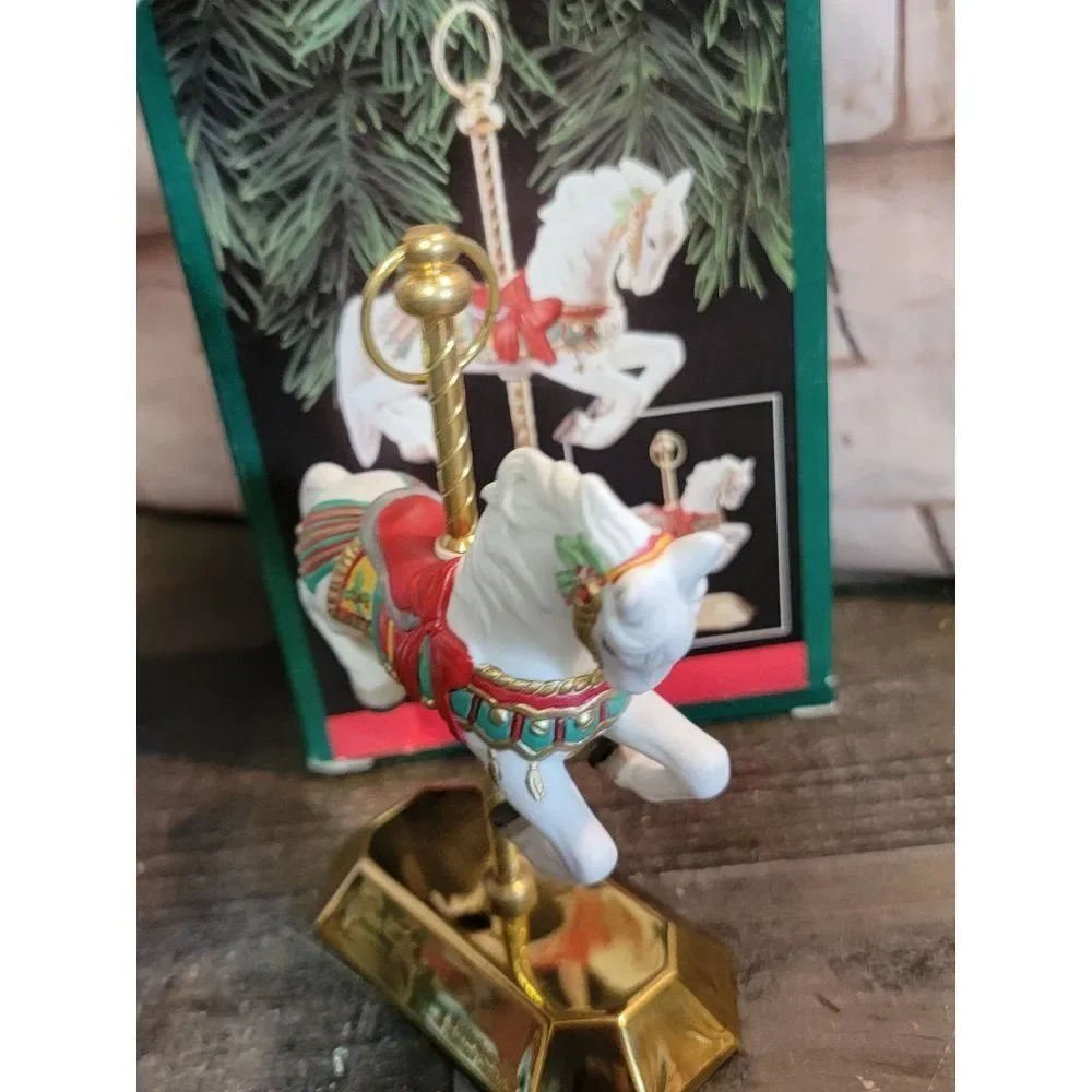 Hallmark Tobin Fraley Carousel 1992‎ ornament Xmas decor